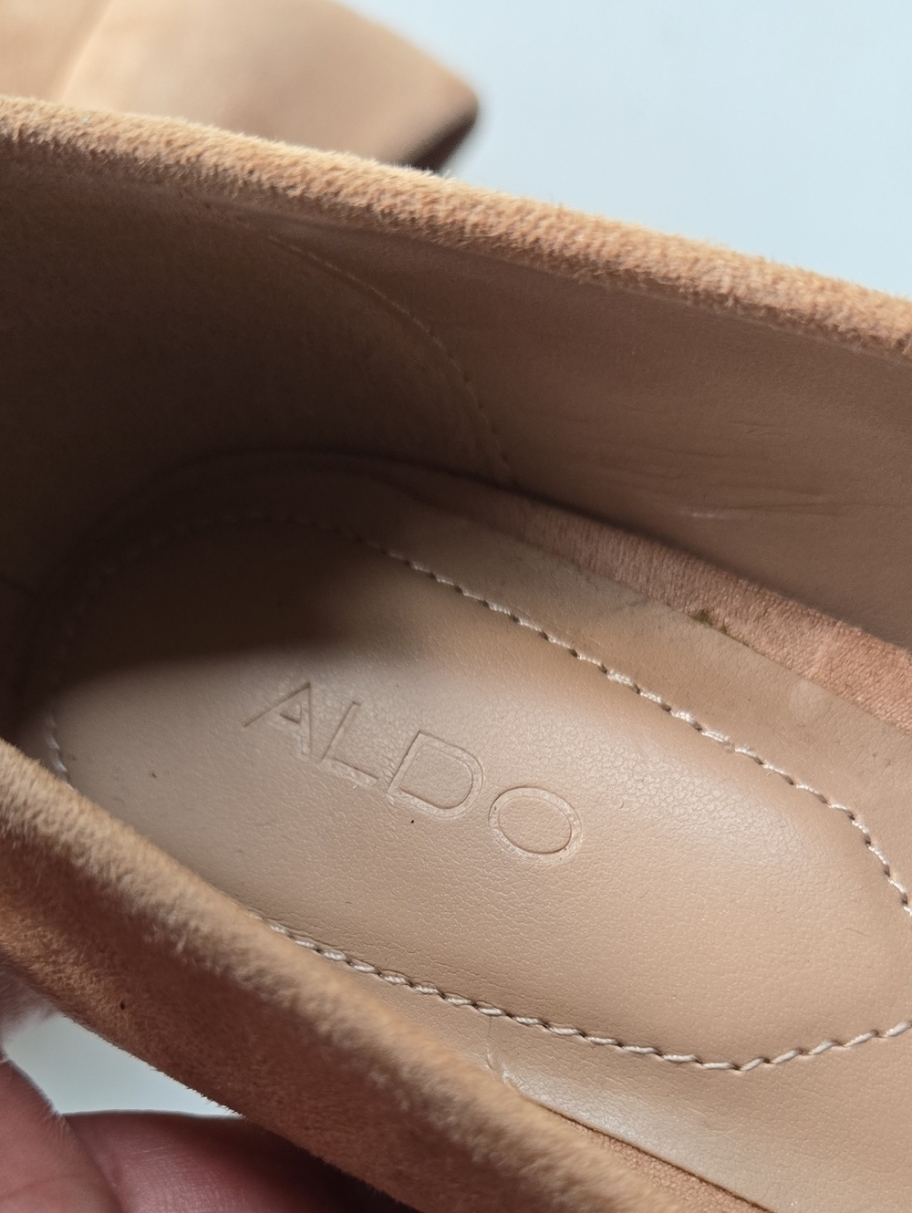 Aldo Tan Suede Pointy Toe Chunky Heels Size 6.5 - Picture 10 of 14